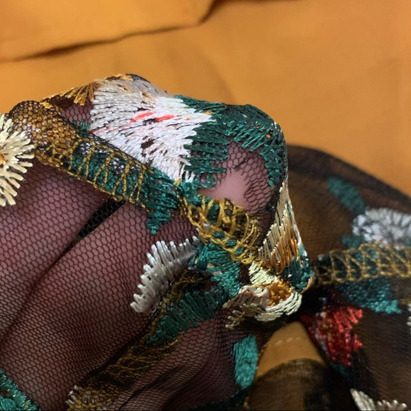 Mustard Floral Blouse - Picture 9 of 9